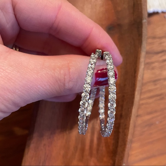 Hoop Earrings ✨ - Picture 1 of 3